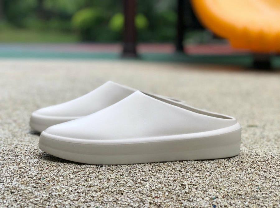 Fear of God 7th The California Slides Almond
