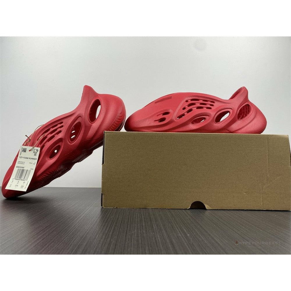Yeezy Foam RNNR Vermillion Red