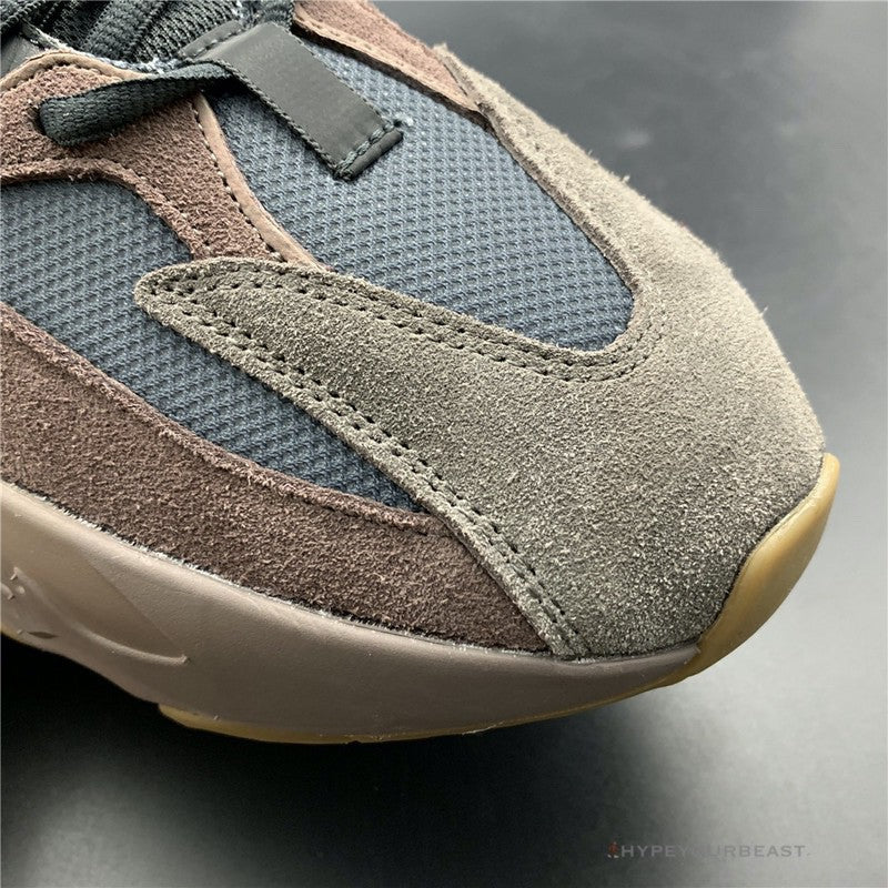 Adidas Yeezy Boost 700 'Mauve'