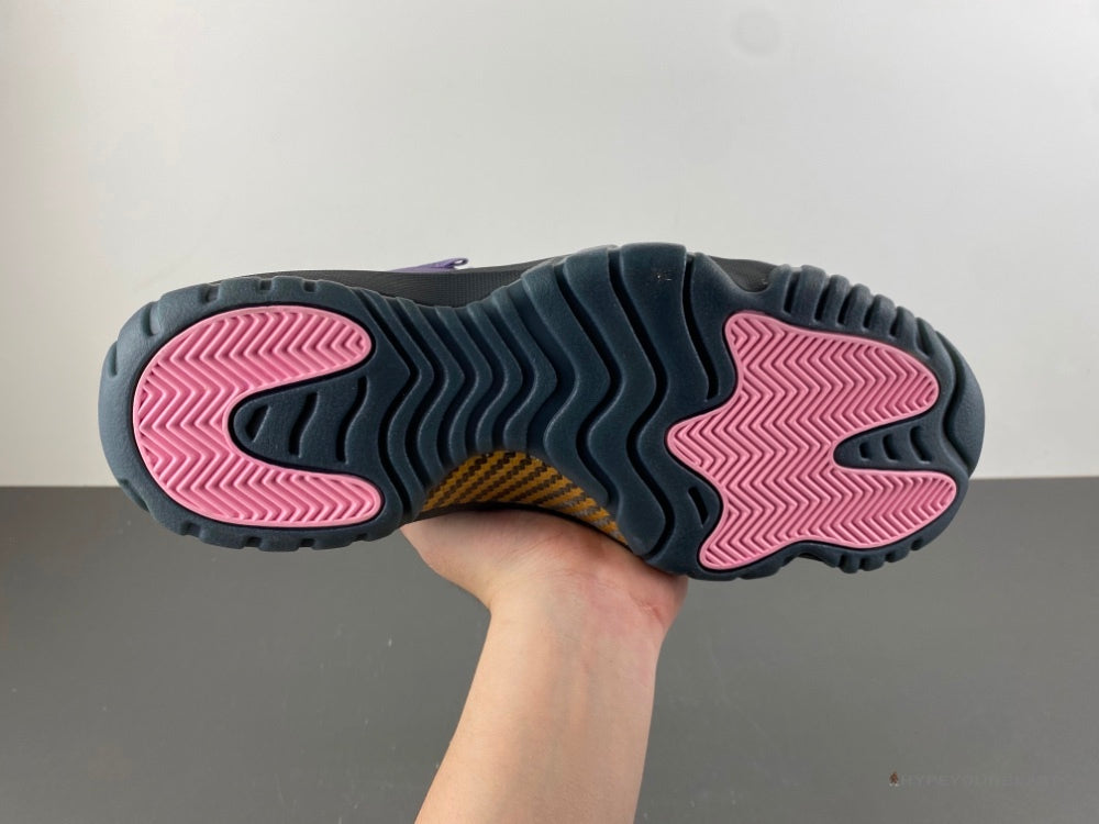 Air Jordan 11 'Mojave'