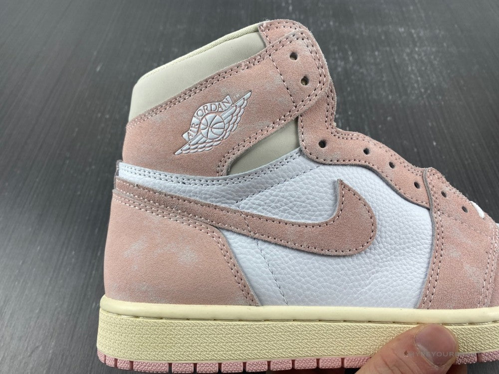 Air Jordan 1 Retro High OG 'Washed Pink'