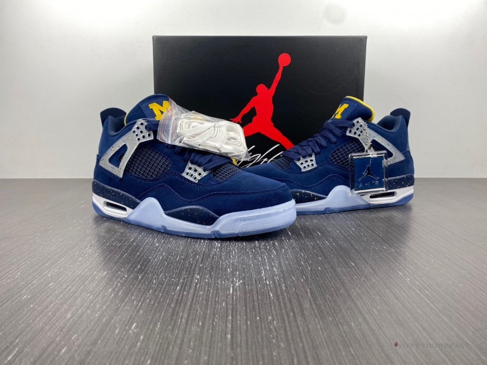 Air Jordan 4 Michigan Blue