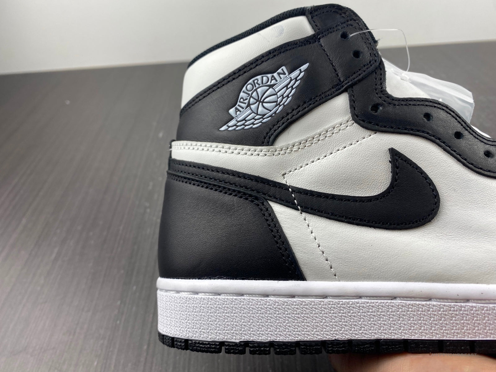 Air Jordan 1 Retro High 85 'Black White (2023)'