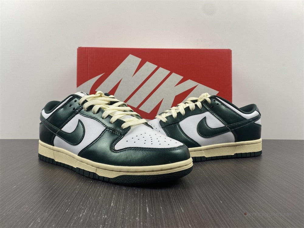 Nike Dunk Low 'Vintage Green'