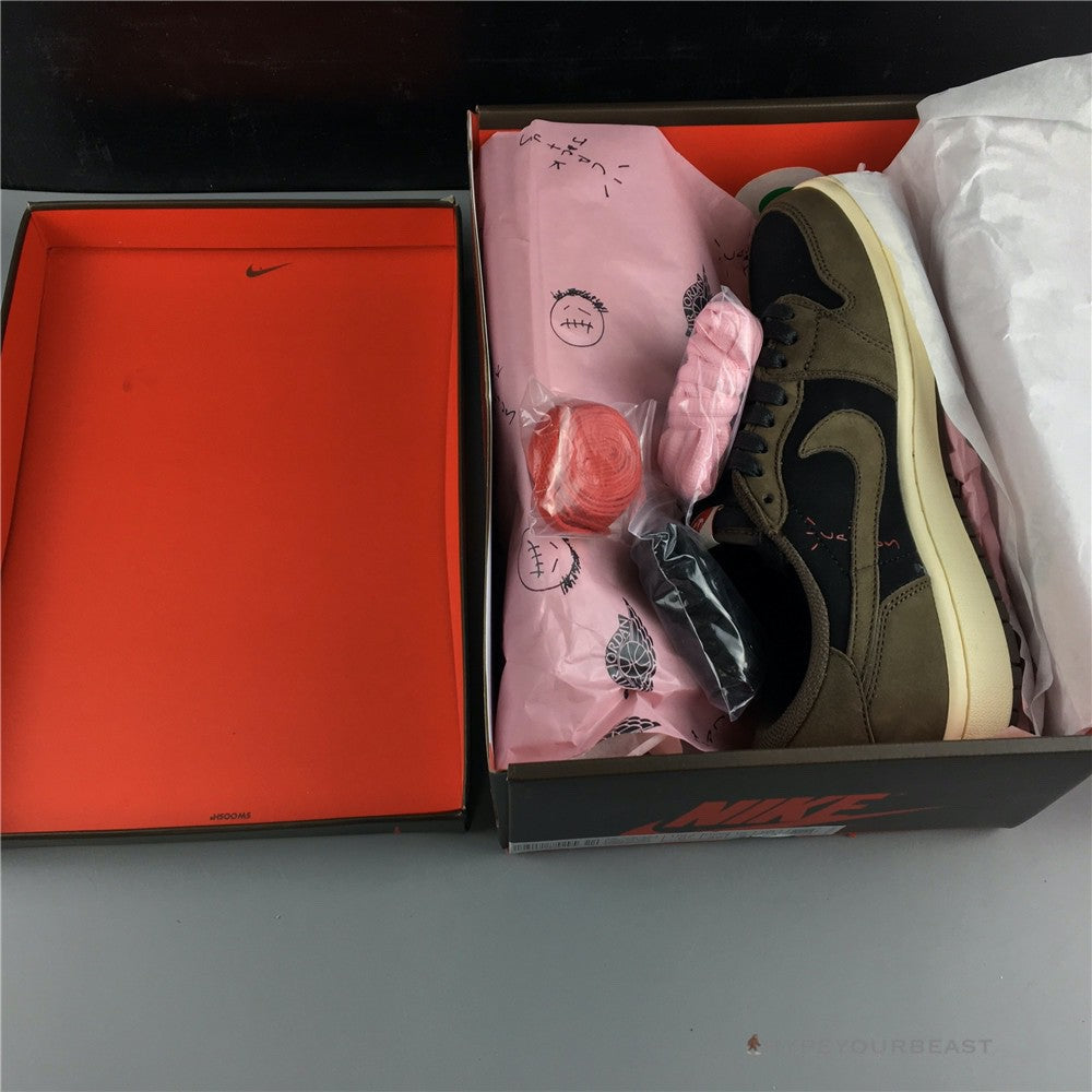 Travis Scott x Air Jordan 1 Low 'Mocha'