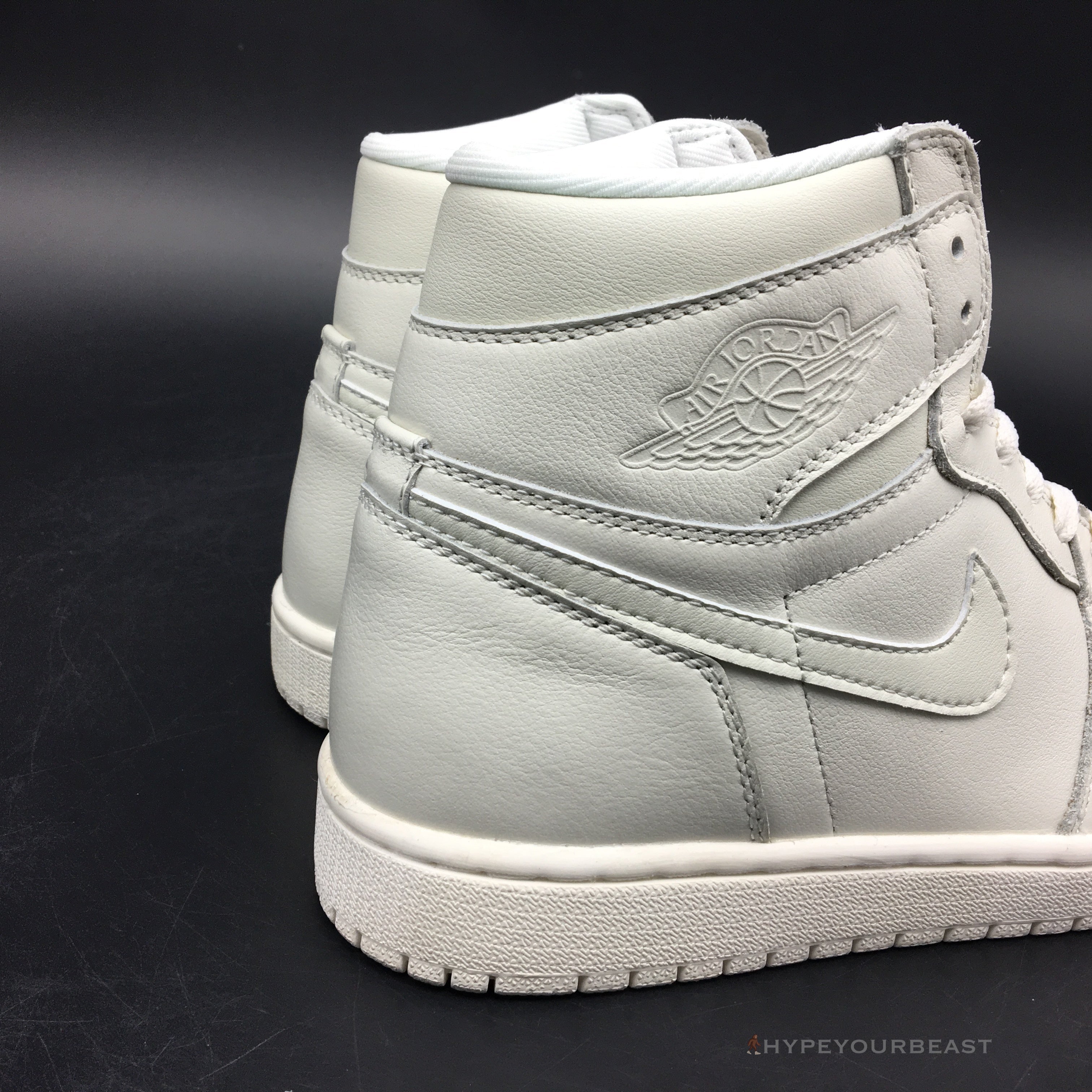 Air Jordan 1 Retro High OG 'Sail'