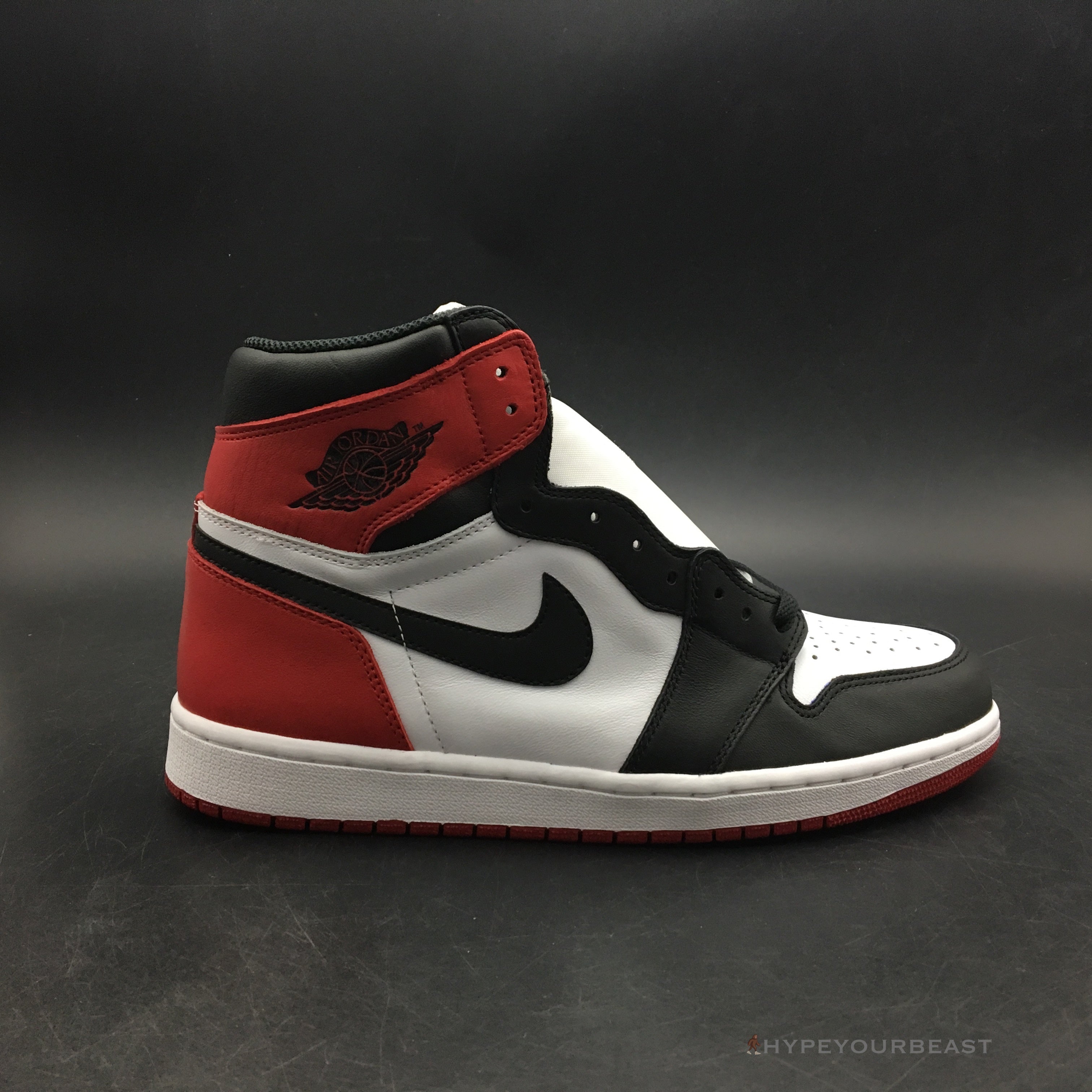 Air Jordan 1 High 'Satin Black Toe'