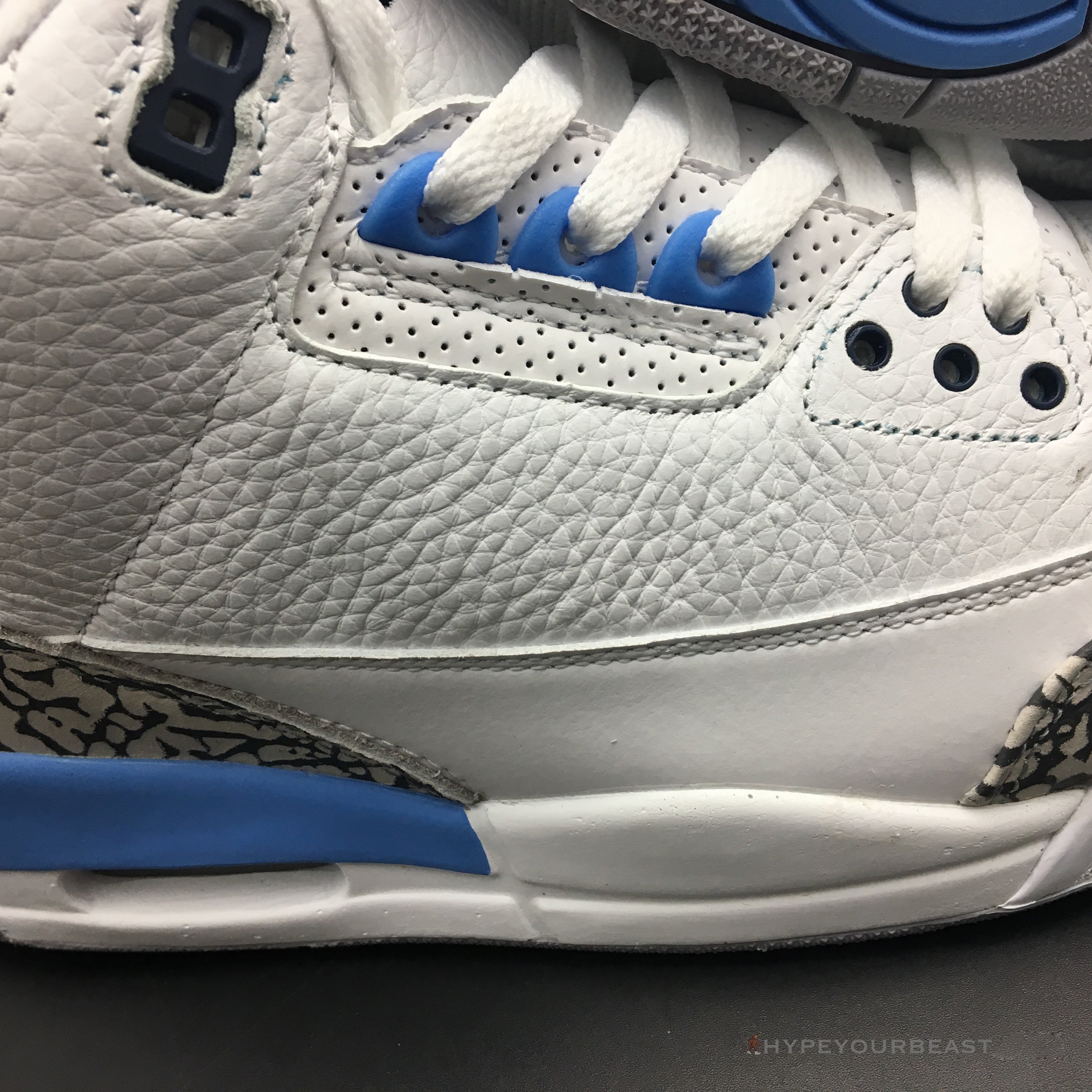 Air Jordan 3 Retro UNC (2020)