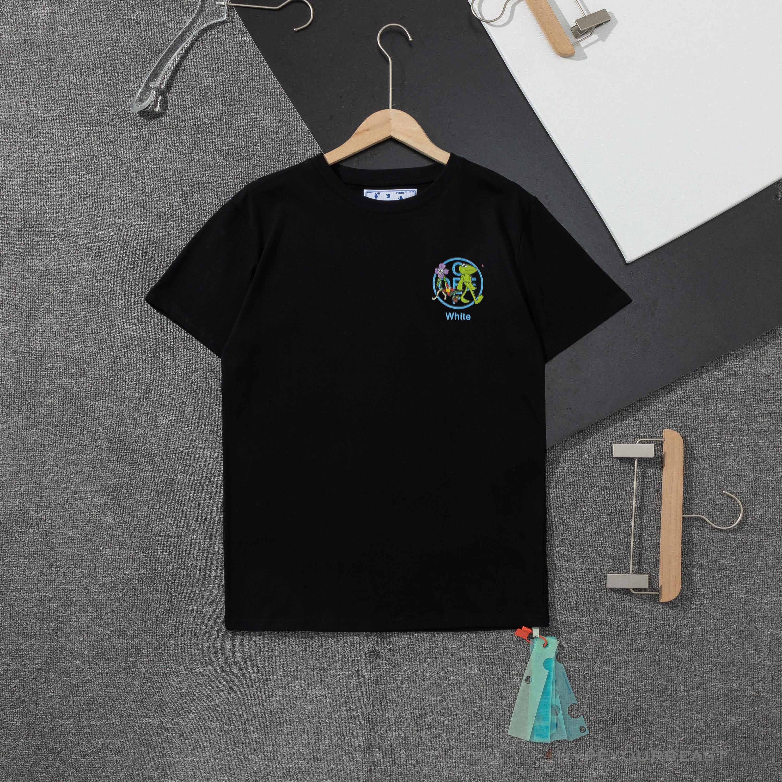 OFF-WHITE Floral and Frog Pattern Tee Shirt 'BLACK'