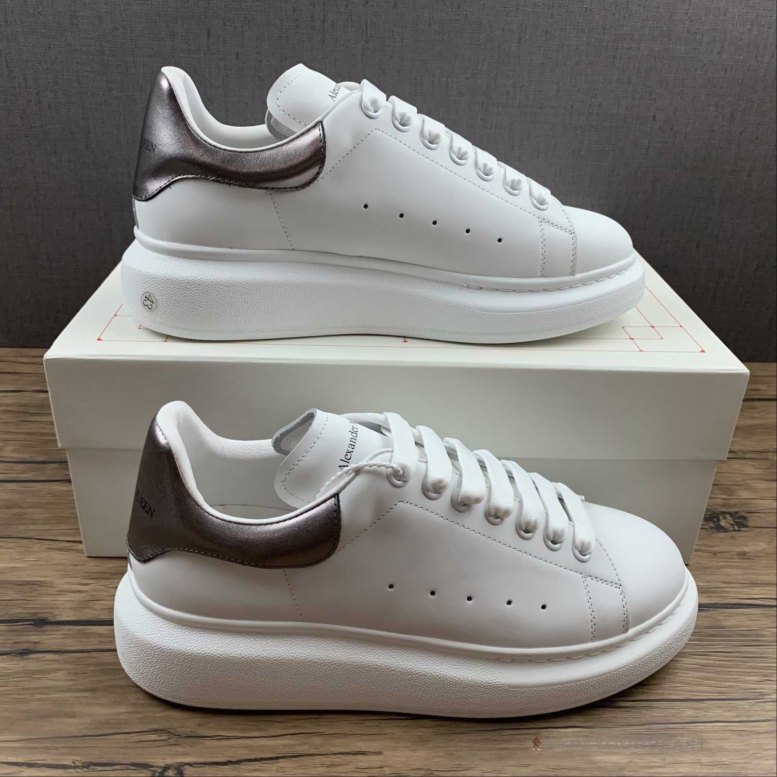 Alexander McQueen White / Grey