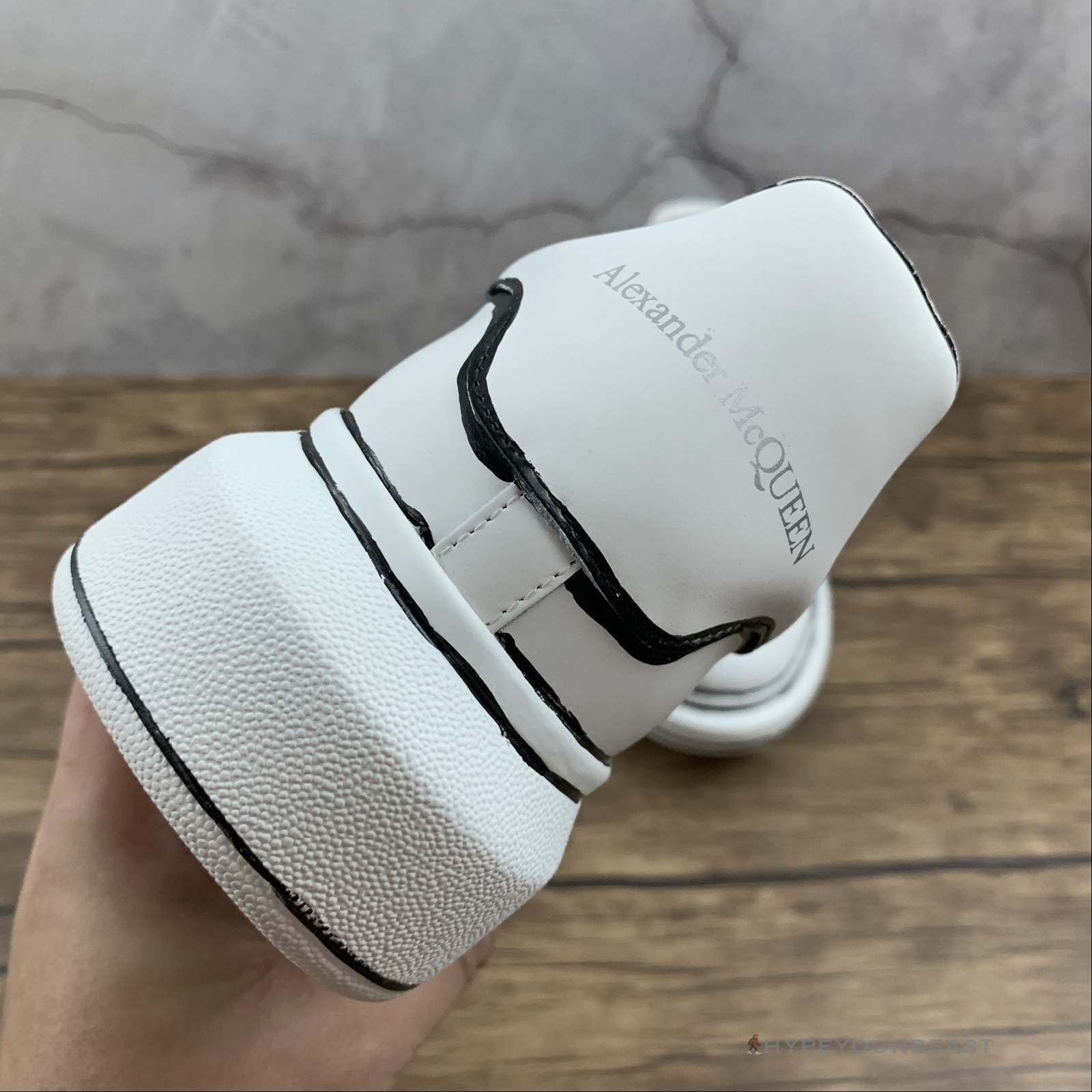 Alexander McQueen White / Black Outline