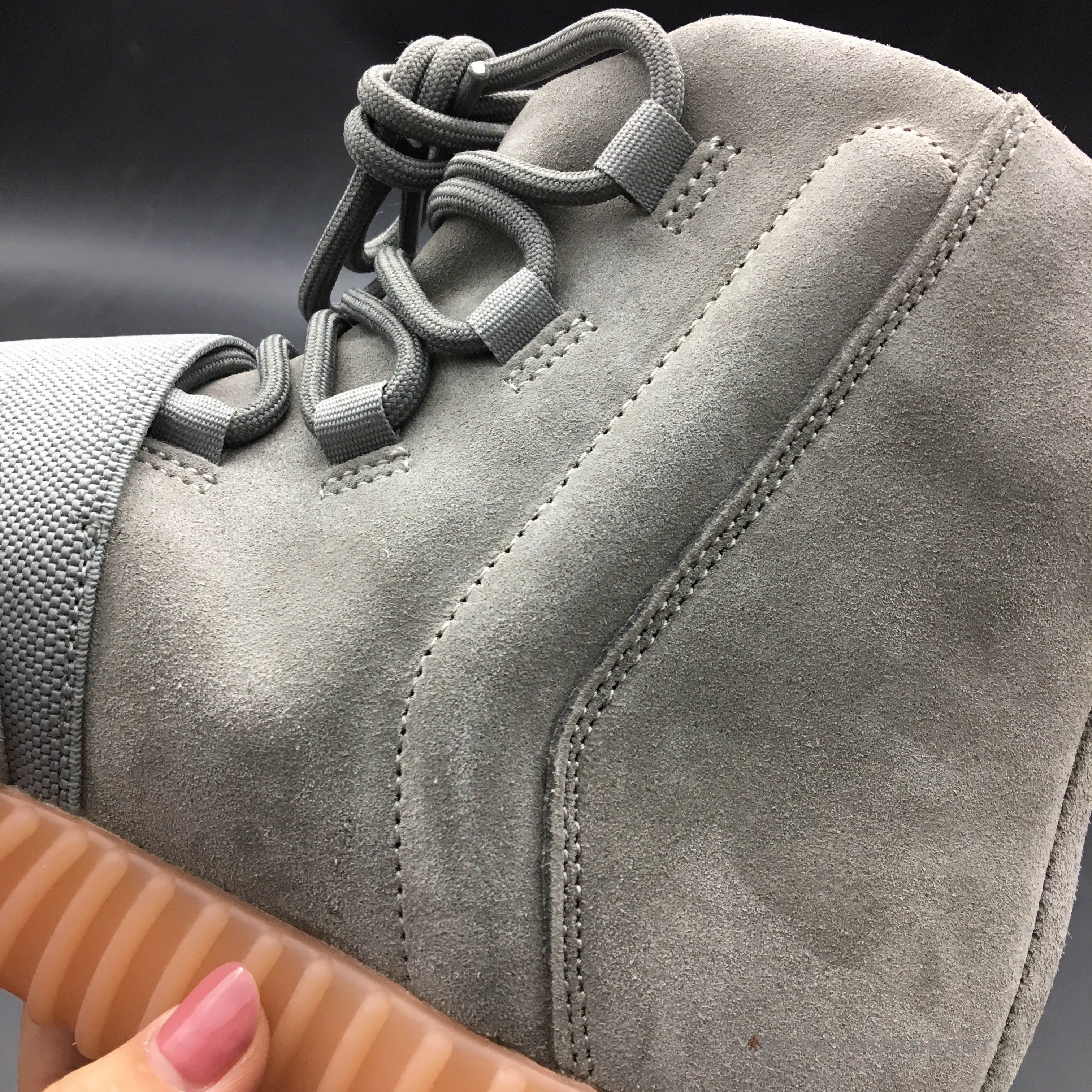 Yeezy Boost 750 Light Grey