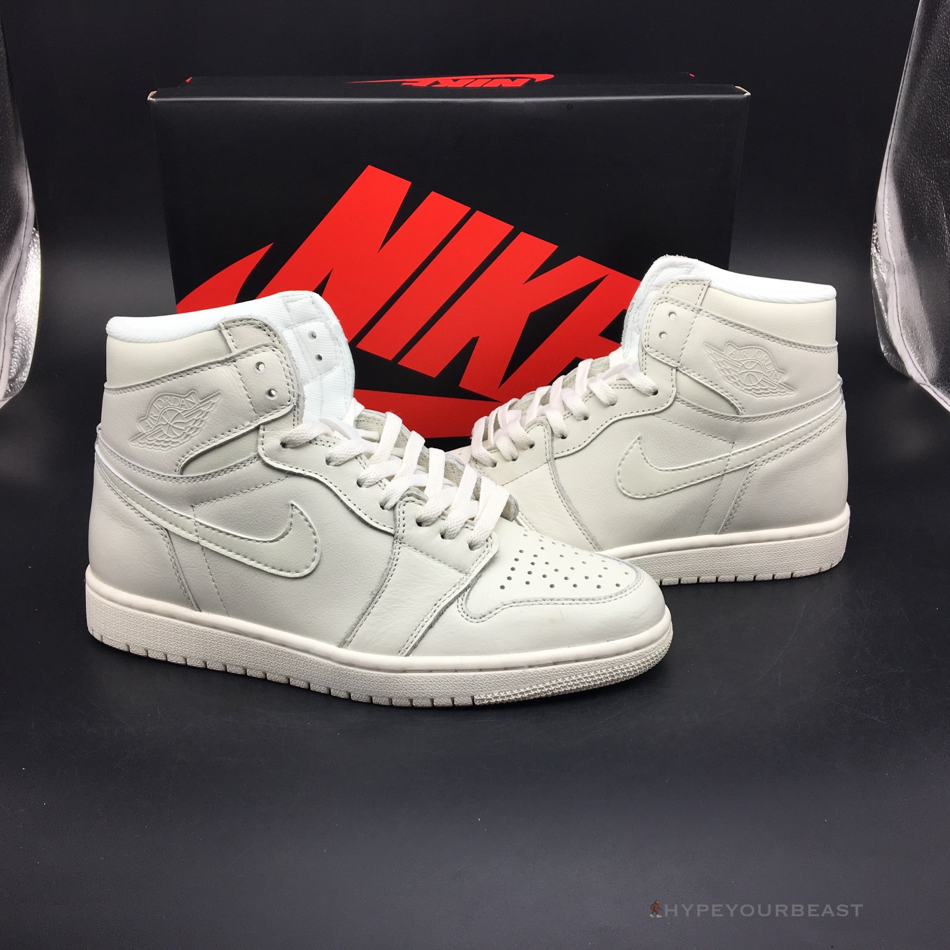 Air Jordan 1 Retro High OG 'Sail'