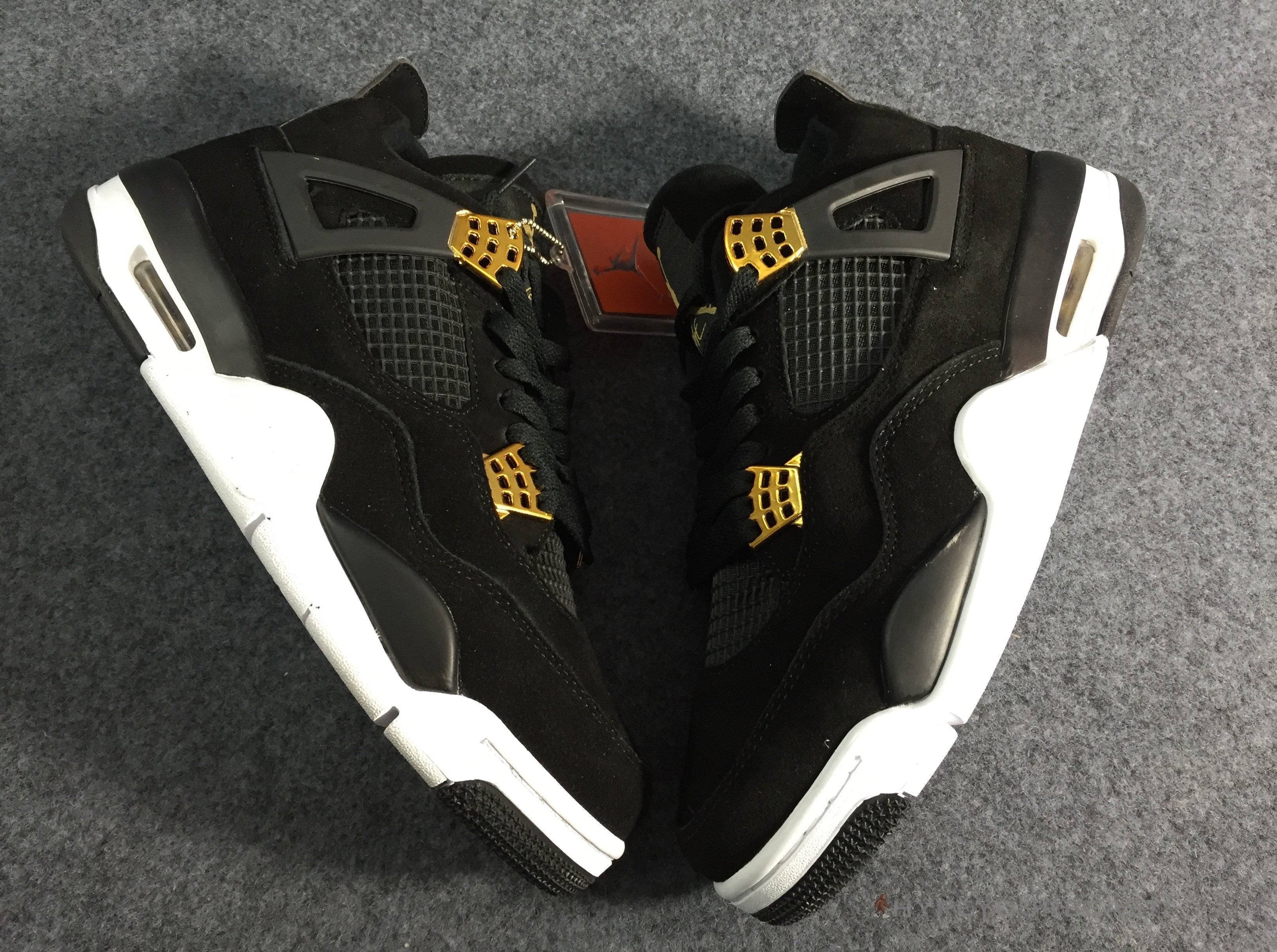 Air Jordan 4 Retro Royalty