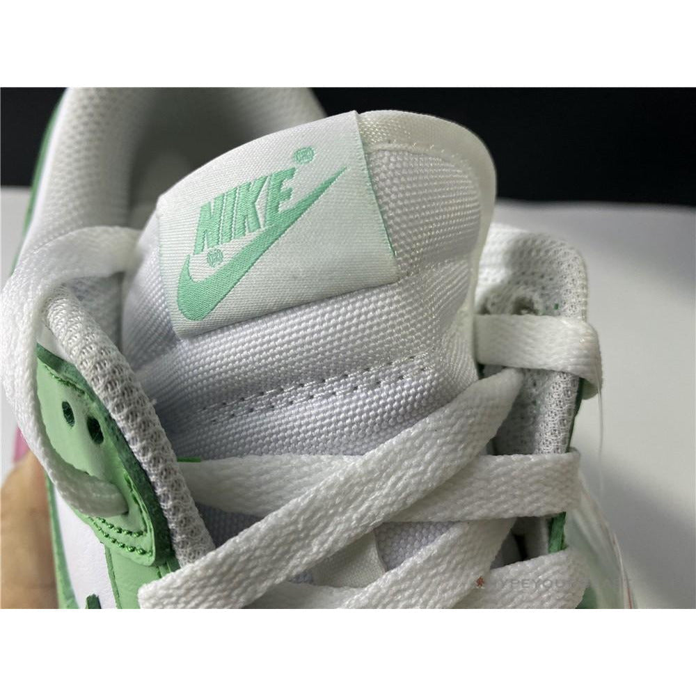 Nike SB Dunk Low 'Green / White'
