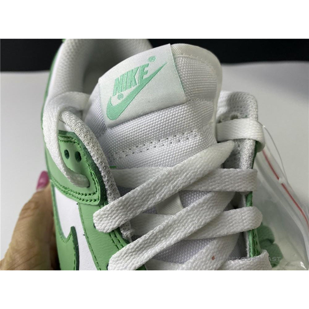Nike SB Dunk Low 'Green / White'