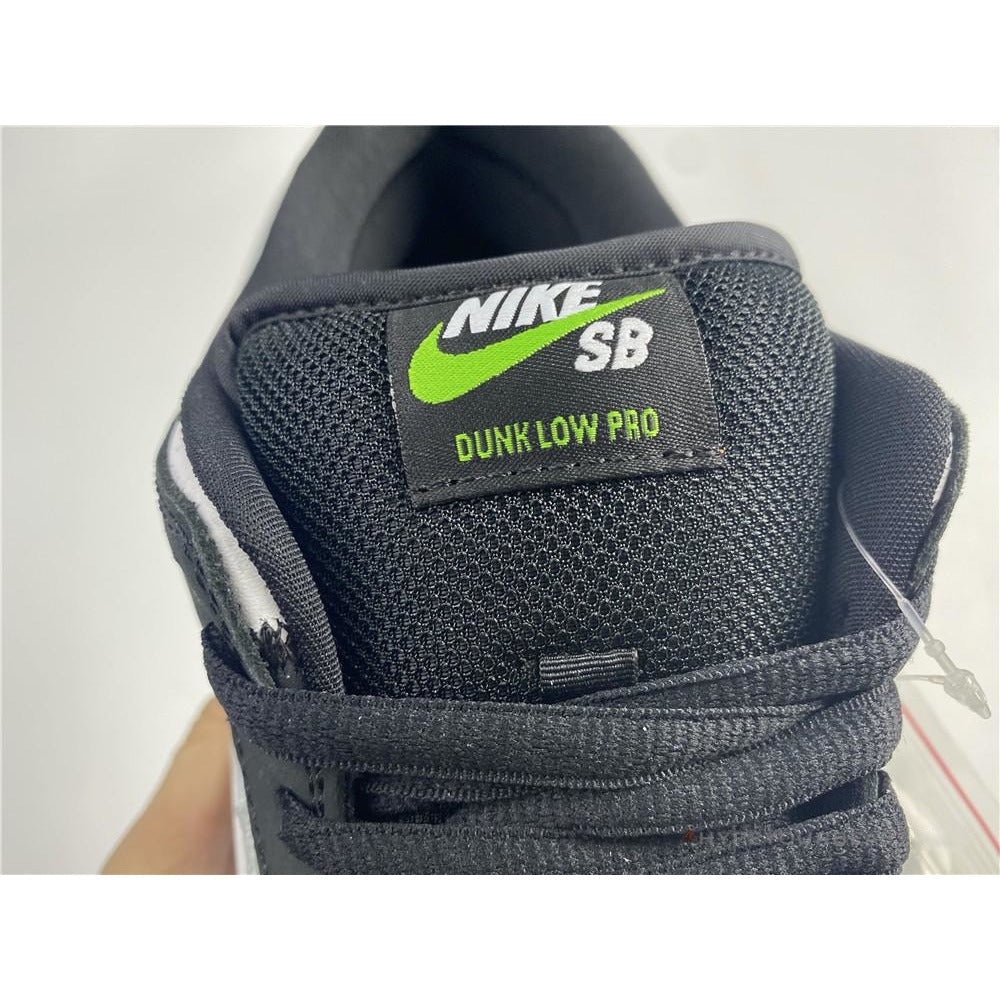 Nike SB Dunk Low Pro 'Staple'