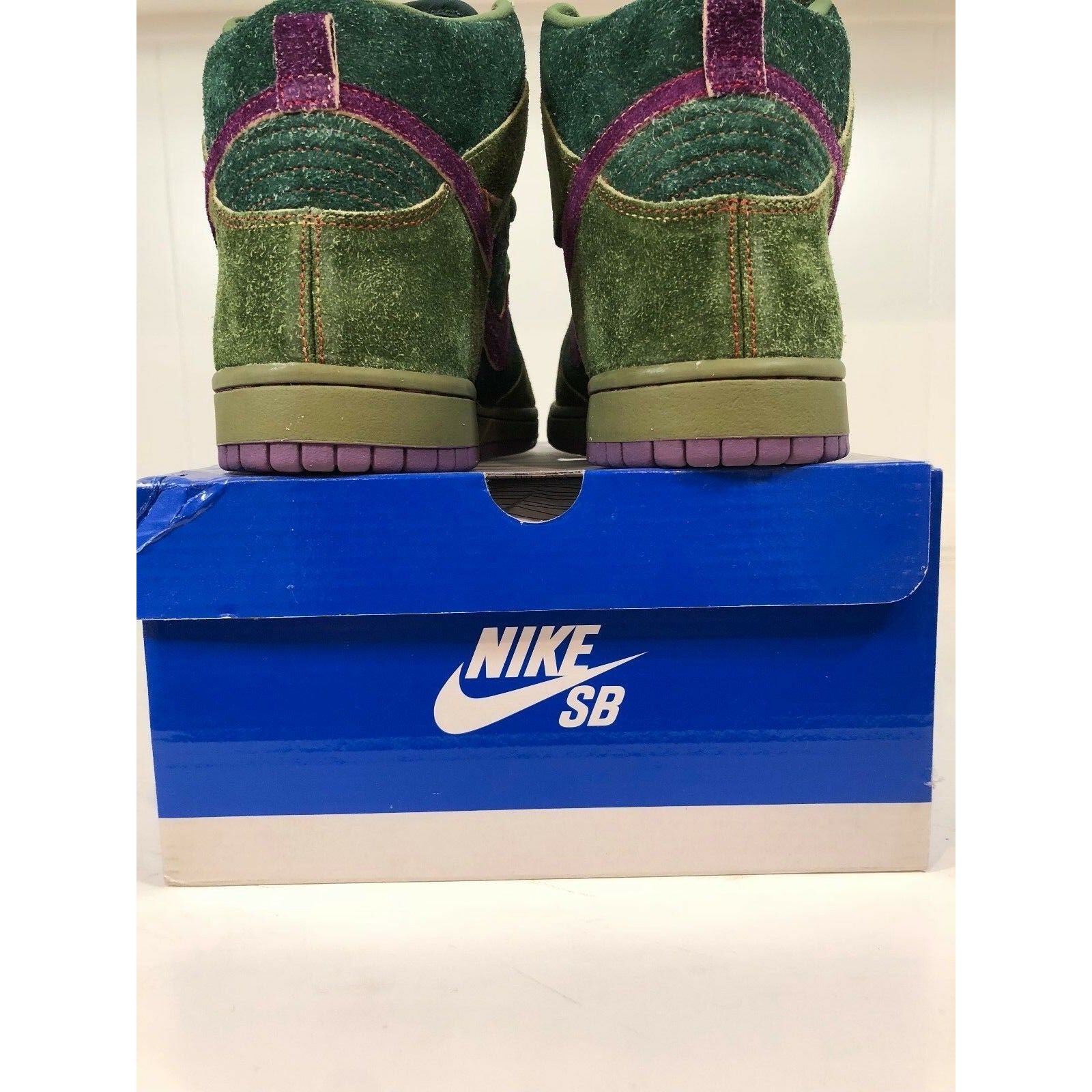 Nike SB Dunk High Skunk 420