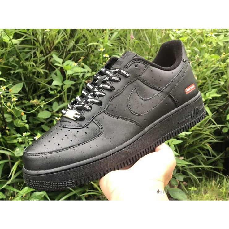 Nike Air Force 1 Low Supreme Black