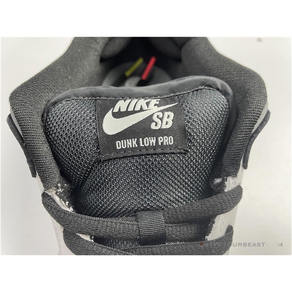 Nike SB Dunk Low VX1000