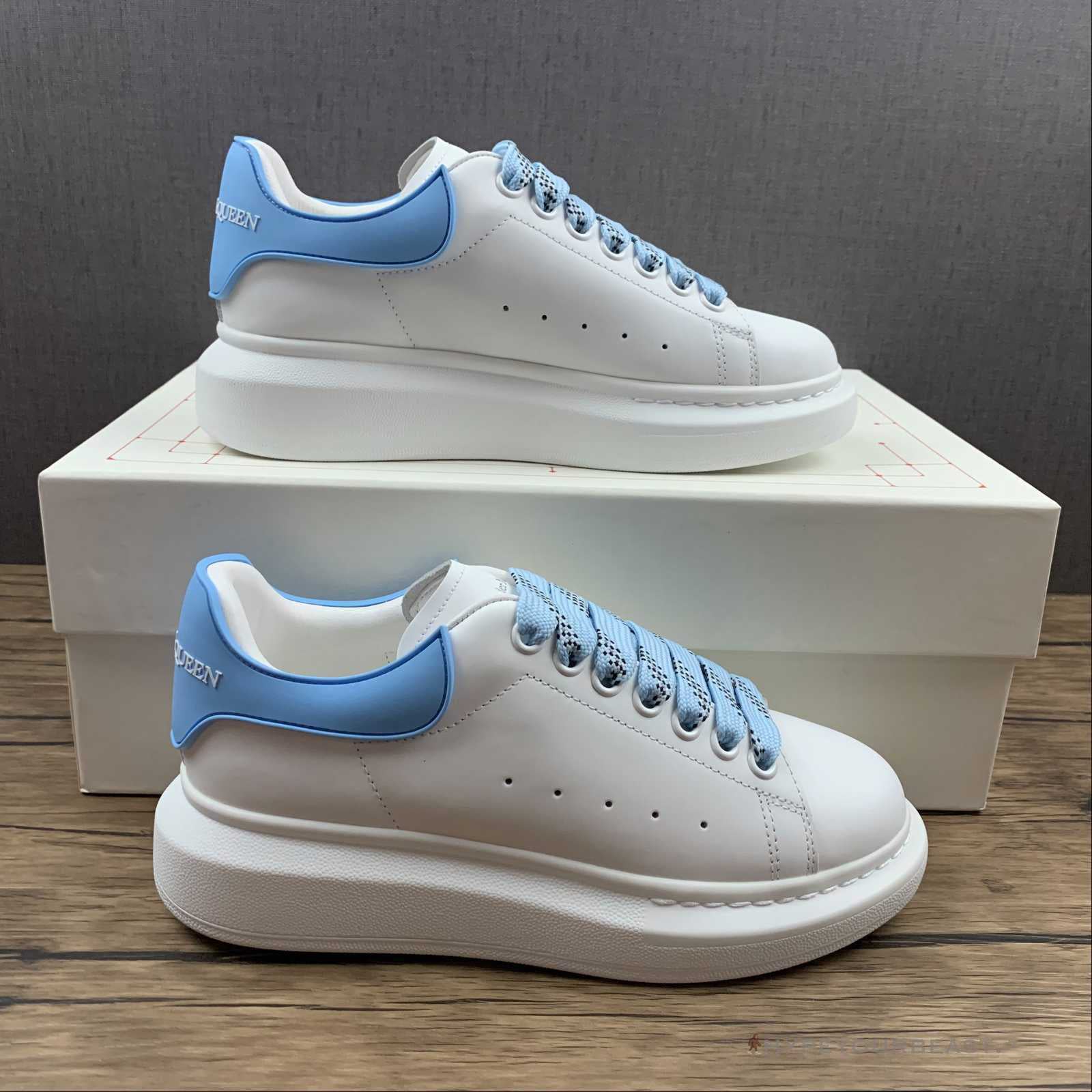 Alexander McQueen White / Blue