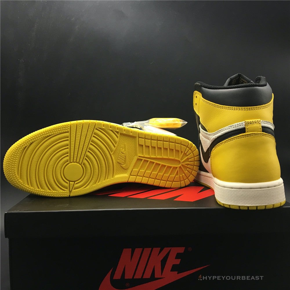 Air Jordan 1 Mid 'Yellow Toe'