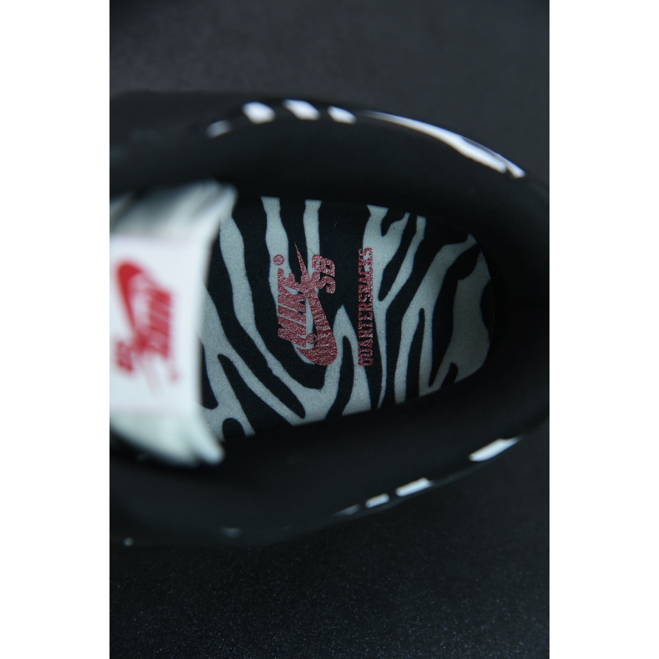 Quartersnacks x Dunk Low SB 'Little Debbie’s Zebra Cakes'