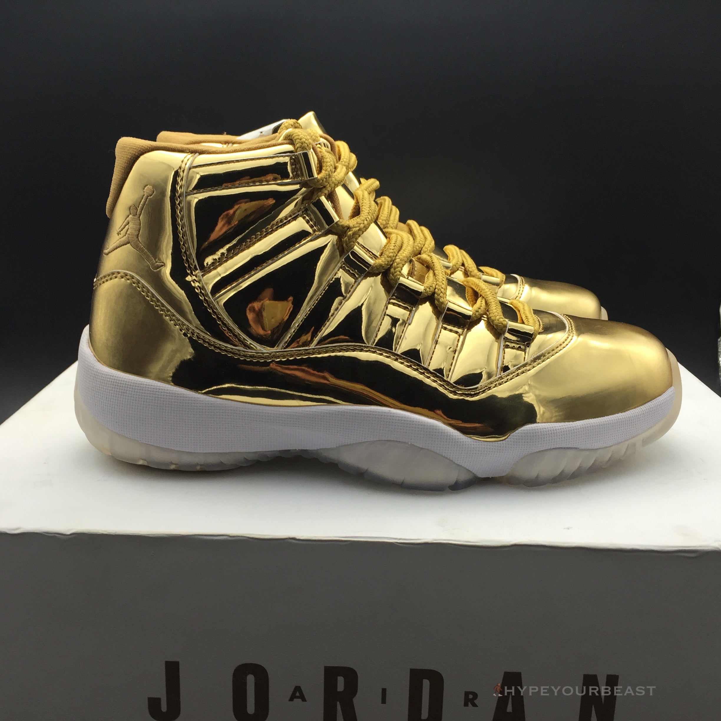 Air Jordan 11 Metallic Gold