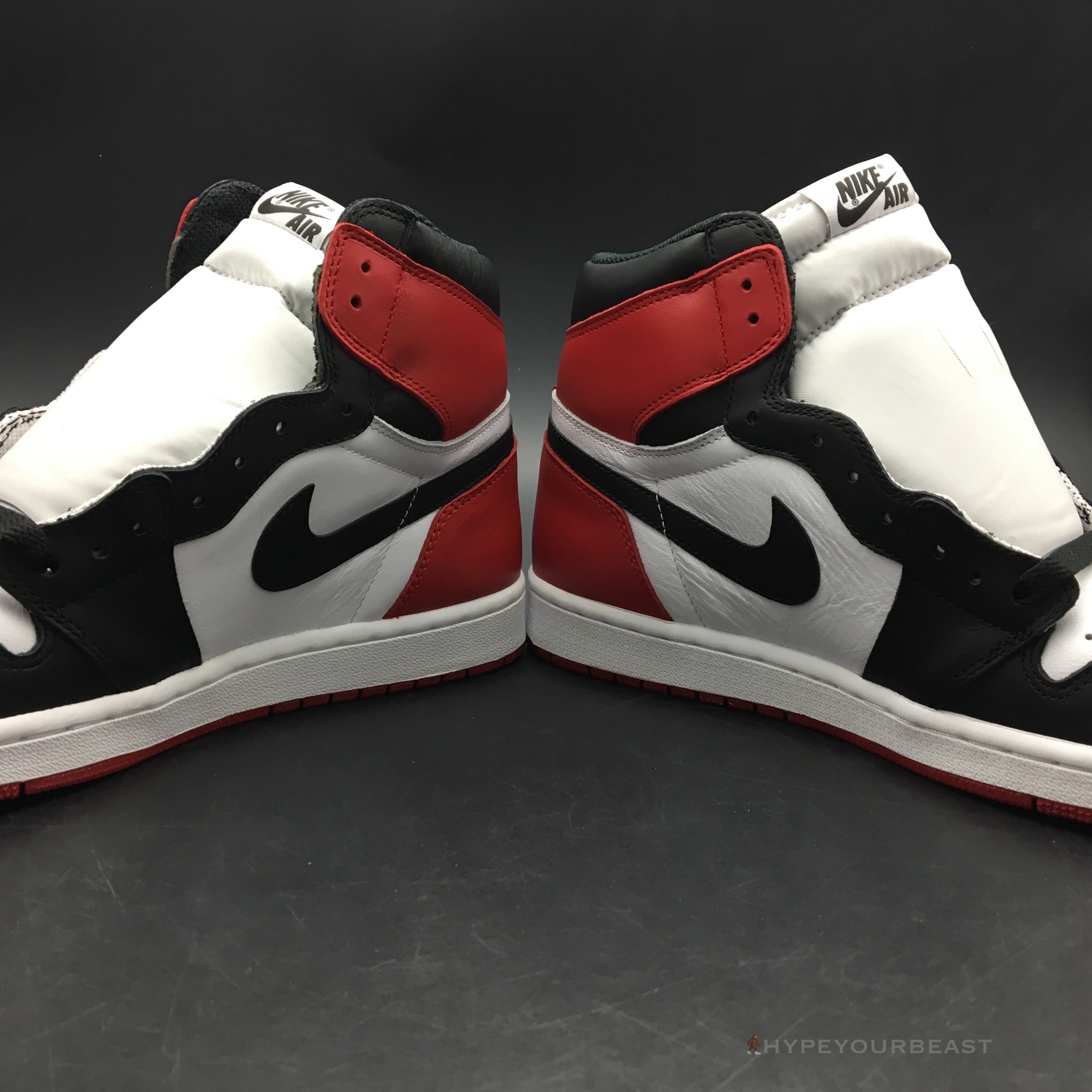 Air Jordan 1 High 'Satin Black Toe'
