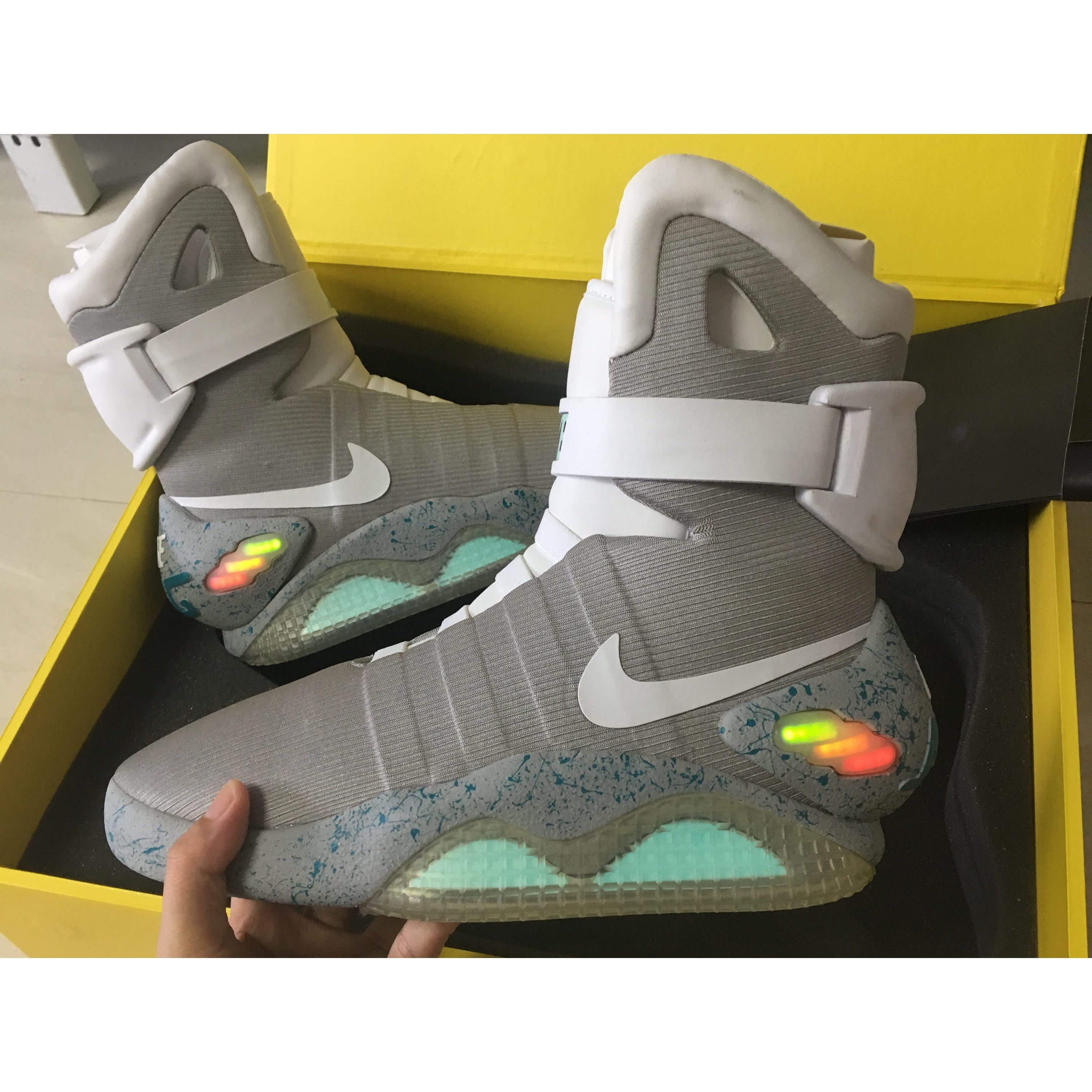 Nike Air Mag 'Back to the Future' (NO AUTO-LACE)